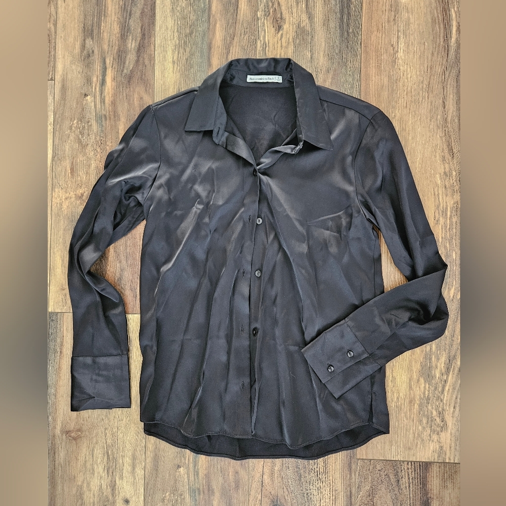 Abercrombie & Fitch Sleek Black Satin Dress Shirt Size Small